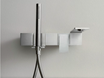 5MM - Wall-mounted bathtub tap with hand shower by Rubinetterie Treemme