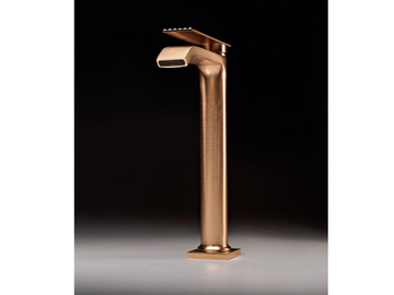 IOS - Countertop single handle brass washbasin mixer by Rubinetterie Treemme