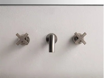 LINE - 3 hole wall-mounted brass washbasin tap by Rubinetterie Treemme
