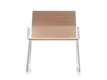 BILDU - Wooden chair with armrests by SELLEX