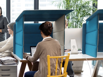 ECOBOOTH - Sound absorbing desktop partition by Slalom