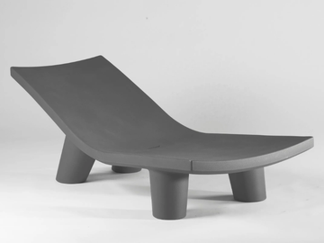 LOW LITA LOUNGE - Polyethylene chaise longue by SLIDE