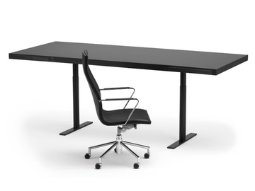 .FLAIR - Height-adjustable office desk with drawers by Spiegels