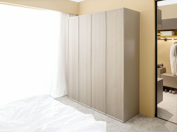 ARTAYO 100 - Wardrobe with folding doors by Sudbrock Möbelhandwerk