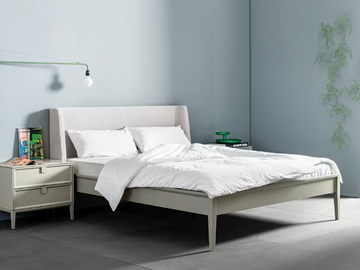 ARTAYO - Double bed with upholstered headboard by Sudbrock Möbelhandwerk
