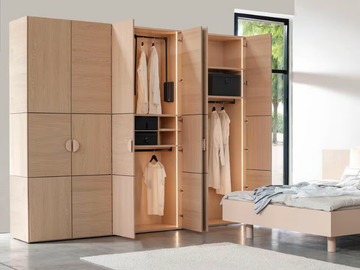 MIRIA+ - Wardrobe by Sudbrock Möbelhandwerk