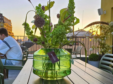 NAVAZI - Handmade blown glass vase by SVITANOK
