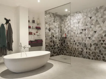 TRIABLES - Marble effect nonwoven bathroom wallpaper by Tecnografica