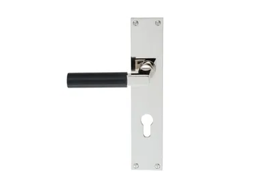WALTER GROPIUS SW - Door handle on back plate with lock by TECNOLUMEN®