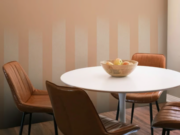 BRUSH FADE - Striped waterproof wallpaper by Texturae