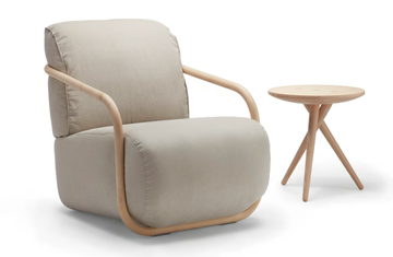 2001 - Armchair with armrests by Thonet