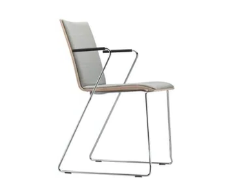 S 182 PFST - Sled base upholstered chair with armrests by Thonet