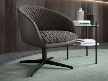 DUA - With 4-spoke base fabric easy chair with armrests by Tremolada