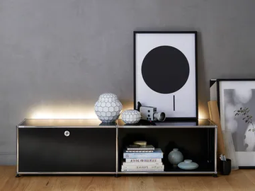 USM HALLER E - Metal sideboard with integrated lighting by USM
