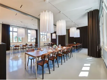 USM HALLER TABLE - Wooden dining table by USM