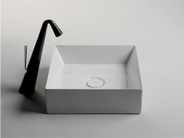 TRACK - Countertop square single ceramic washbasin by Valdama