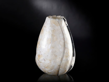 WHIRL KABIBE - Resin vase by VGnewtrend