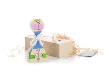 WOODEN DOLL N.21 - Wooden sculpture by Vitra