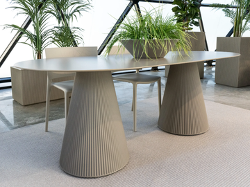 GATSBY - Oval garden table by VONDOM