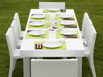 JUT - Resin table by VONDOM