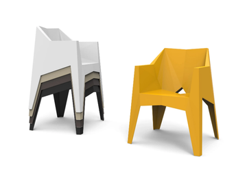 VOXEL - Stackable garden chair with armrests by VONDOM