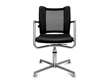 TITAN LIMITED 3D VISIT - Swivel with 4-spoke base chair by Wagner
