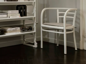 POSTSPARKASSE - Beech chair with armrests with integrated cushion by Wiener GTV Design