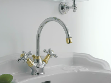 800 - Classic style washbasin tap by ZAZZERI