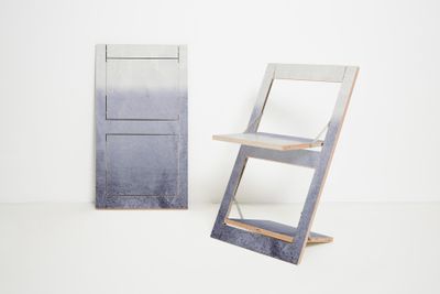 Fläpps Folding Chair - Fading Grey - Monika Stirgel