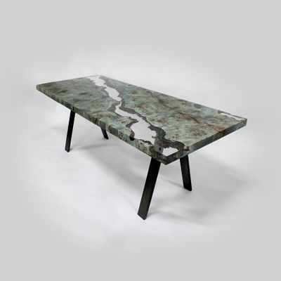 Uranus Table - Steel Legs Edition