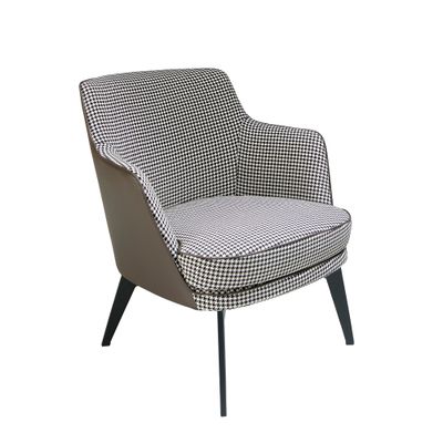 Armchair upholstered in fabric pata gallo