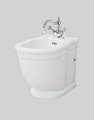 Hermitage Bidet Back To Wall