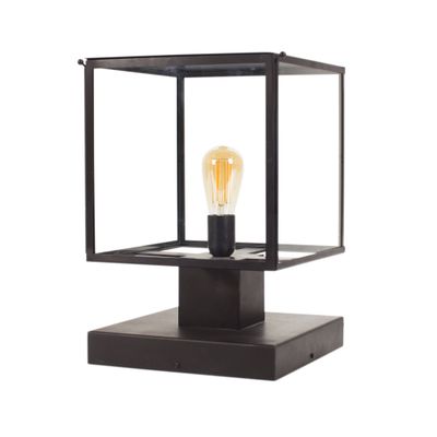 Vitrine pillar lantern