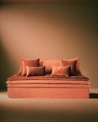 Canapé Mille Et Une Nuit 200 cm en lin lavé Capri terracotta 3