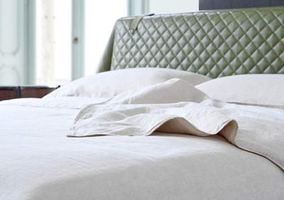 Linen sheet model John