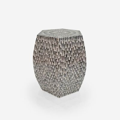 Tavolino esagonale moderno di design con intarsi in madreperla Tari