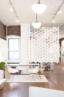 Facet hanging room divider 204 x 246cm in White