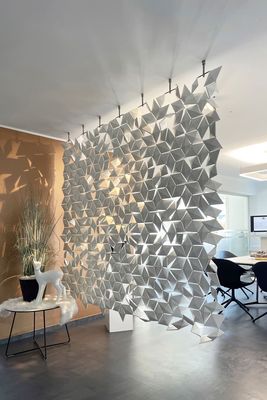 Facet hanging room divider 238 x 207cm in White
