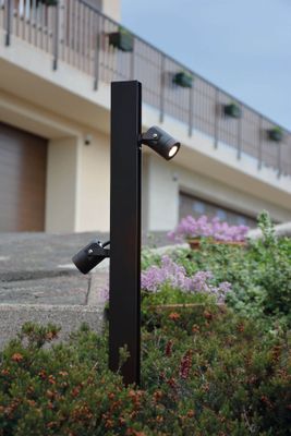 Lampioncino orientabile, paletto luminoso per esterni Kaktus di Brillamenti®