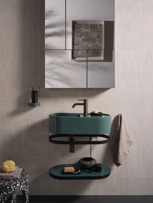 Les Petites Ovale 60 with framework