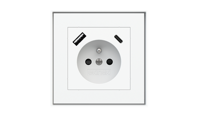 Square socket point (55x55 mm module) - FR USB