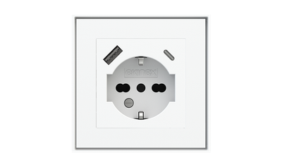 Square socket point (55x55 mm module) - IT USB