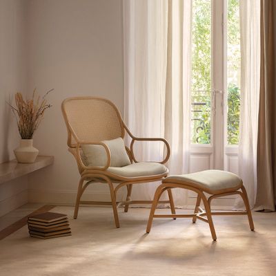 Frames upholstered armchair | Indoor Furniture
