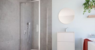 SLIMLINE CAPELLA Pivot Door