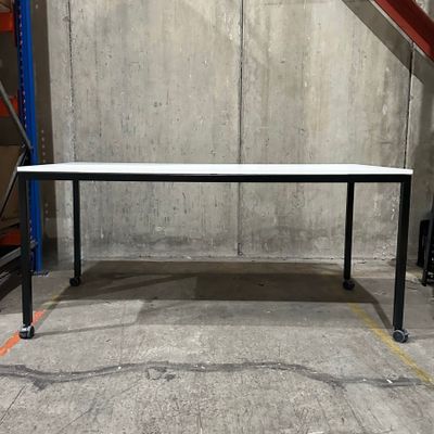Pre-loved Slim Series Table