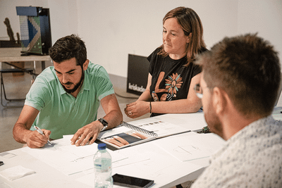 Construyendo el futuro de Kriskadecor