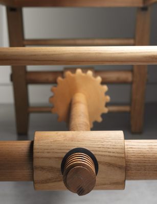Compasso Table
