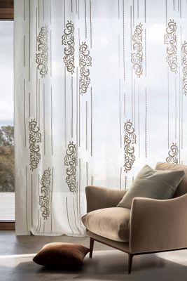 Curtain Arabesque ricamo fiori e linee