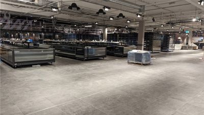 NEW FLOORING FOR A SUPERMARKET IN BARNTRUP