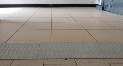 RENOVATION OF A SUPERMARKET FLOOR